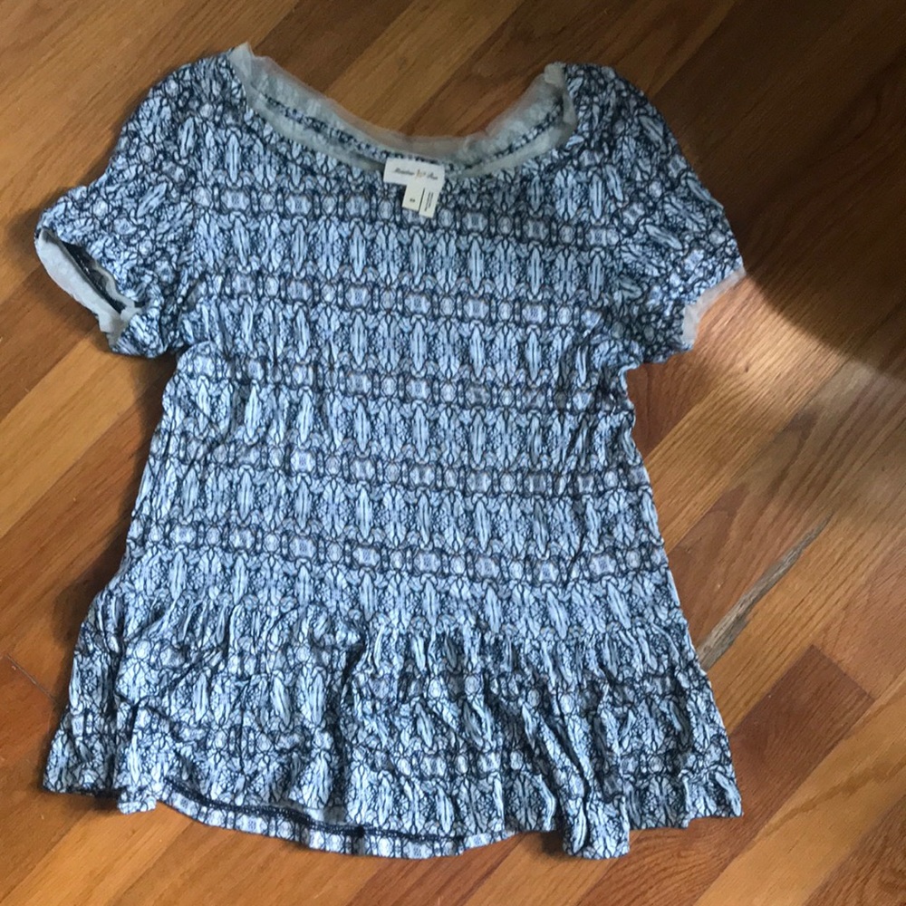 Precious delicate designs top